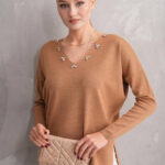 بليزر مع زمة وأزرار عند الخصر باللون البني (copy)