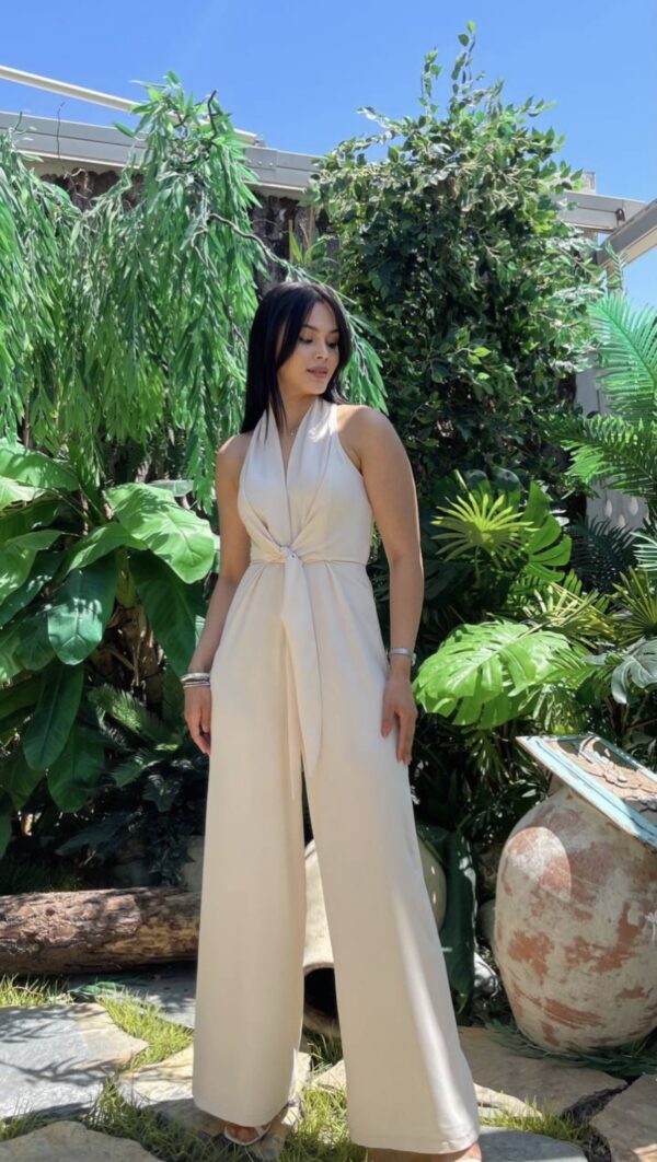 أفرهول باللون البيج