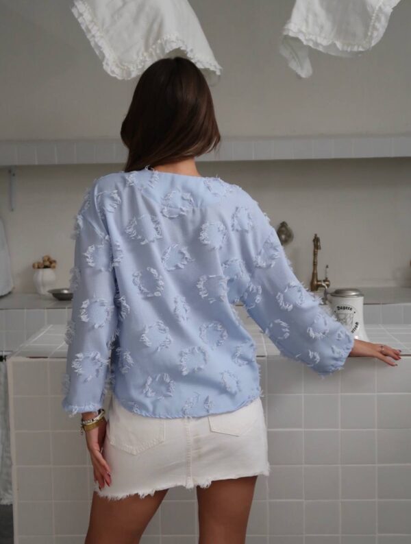 بليزر مع زمة وأزرار عند الخصر باللون البني (copy)