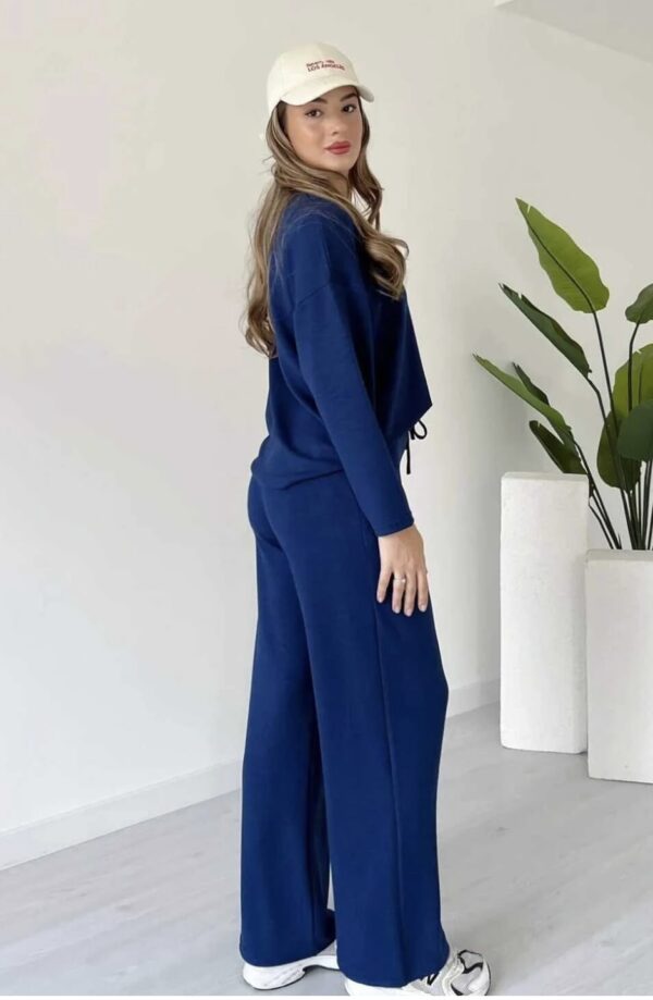 بليزر مع زمة وأزرار عند الخصر باللون البني (copy)