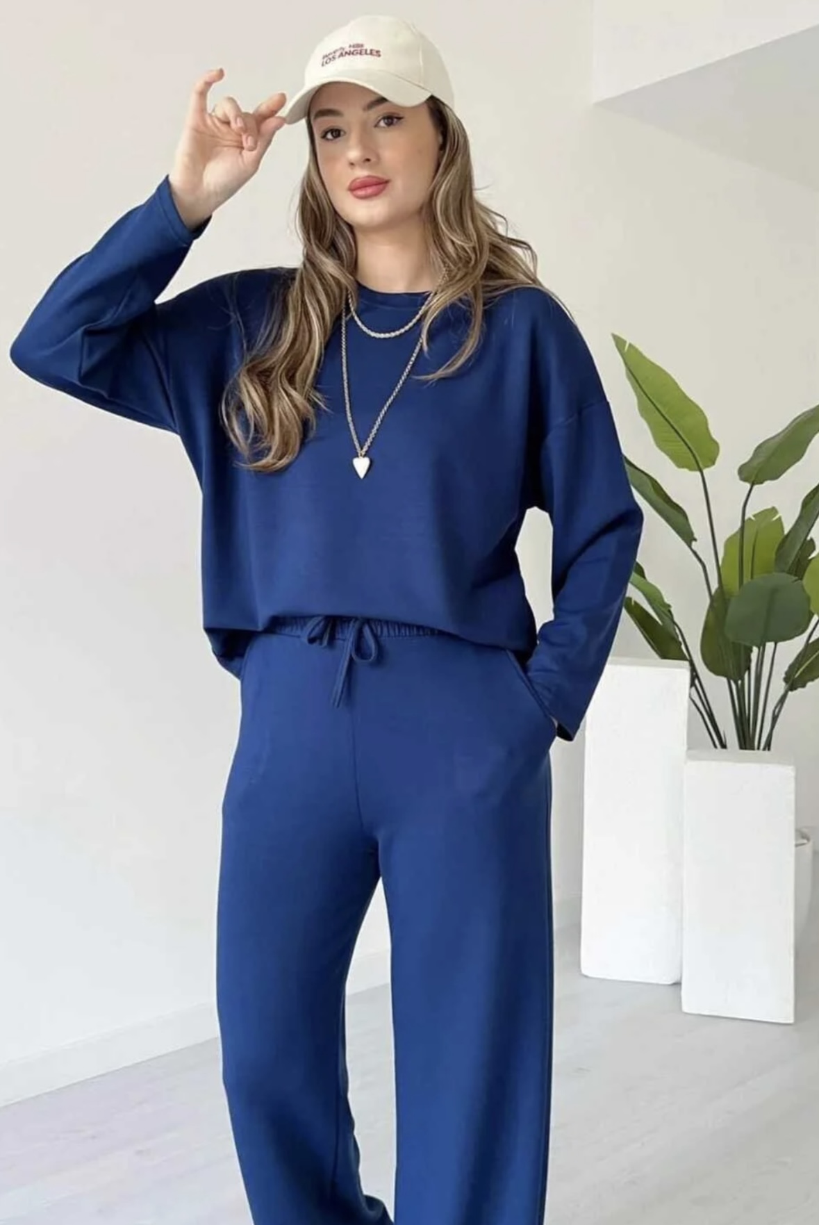 بليزر مع زمة وأزرار عند الخصر باللون البني (copy)