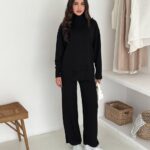 بليزر مع زمة وأزرار عند الخصر باللون البني (copy)