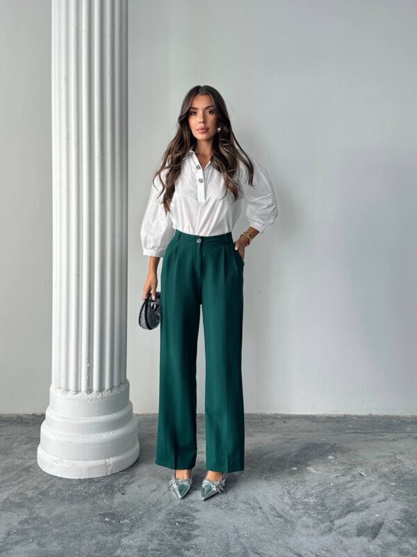 بليزر مع زمة وأزرار عند الخصر باللون البني (copy)