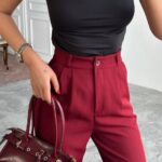 بليزر مع زمة وأزرار عند الخصر باللون البني (copy)