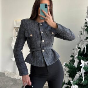 بليزر مع زمة وأزرار عند الخصر باللون البني (copy)