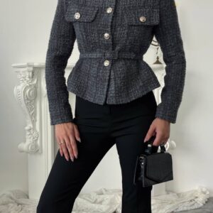 بليزر مع زمة وأزرار عند الخصر باللون البني (copy)