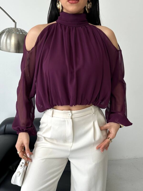 بنطلون قماش باللون البيج قصة زارا