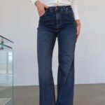 بنطلون قماش باللون البيج قصة زارا