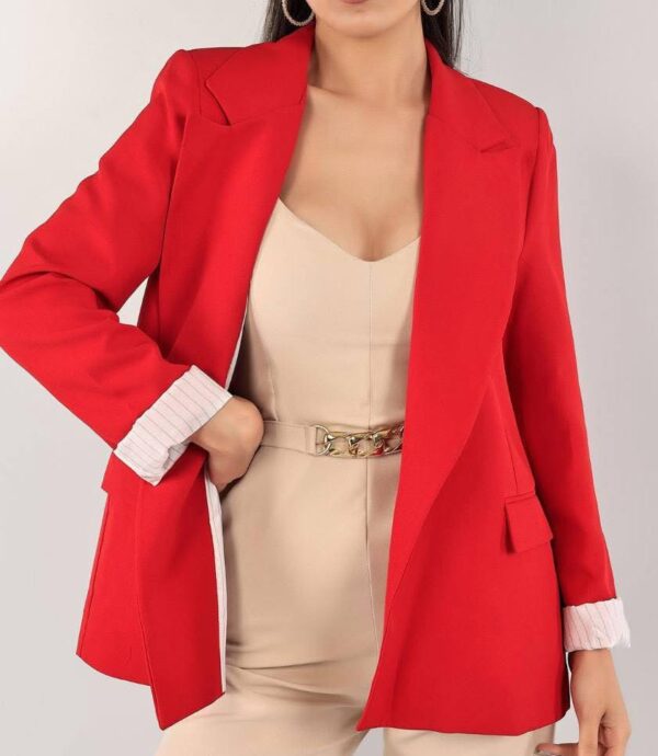 بنطلون قماش باللون البيج قصة زارا