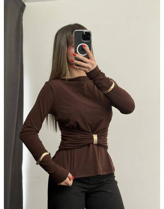 بنطلون قماش باللون البيج قصة زارا